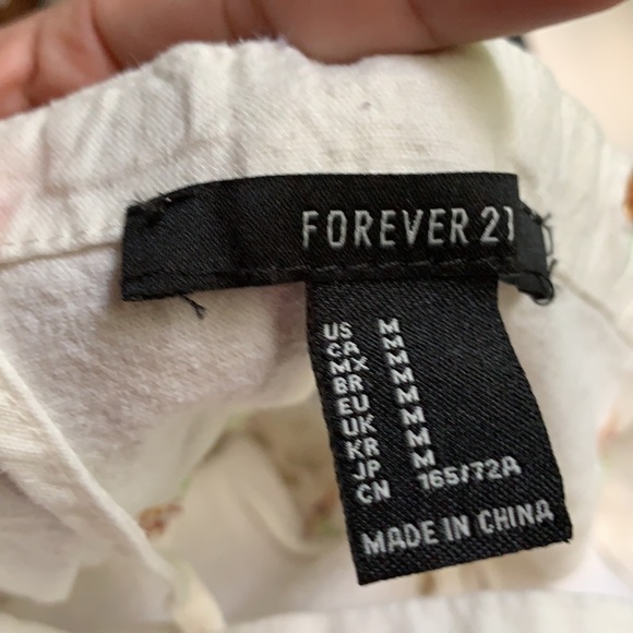 𝅺FOREVER21 Floral Embroidered Romper White - Picture 3 of 7